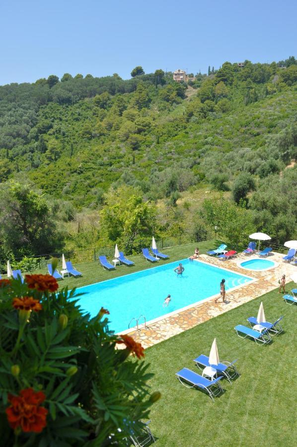 Large Apartment By The Pool - Pelekas Beach, Corfu Екстер'єр фото